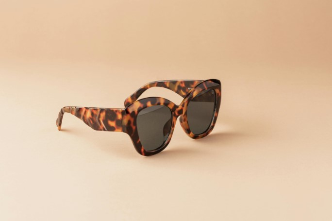 Женские очки от солнца с UV защитой: как отличить качественные модели