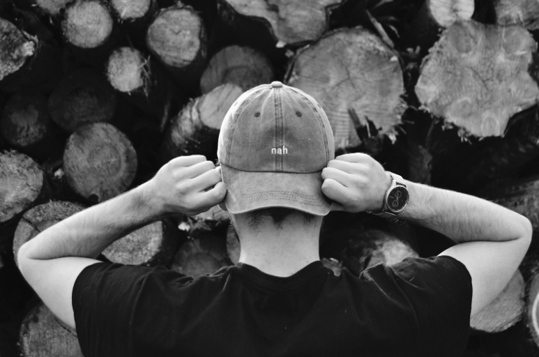 сезонні тренди у шапках 2024 сезонні тренди у шапках 2024